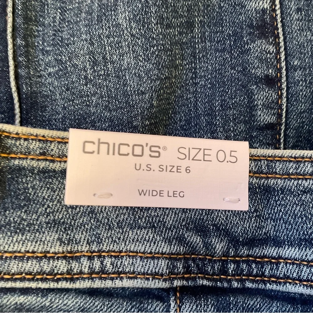 Chico’s Denim Pintuck Crop with High Cuff Jeans - NWT - Size 6 - Picture 13 of 13